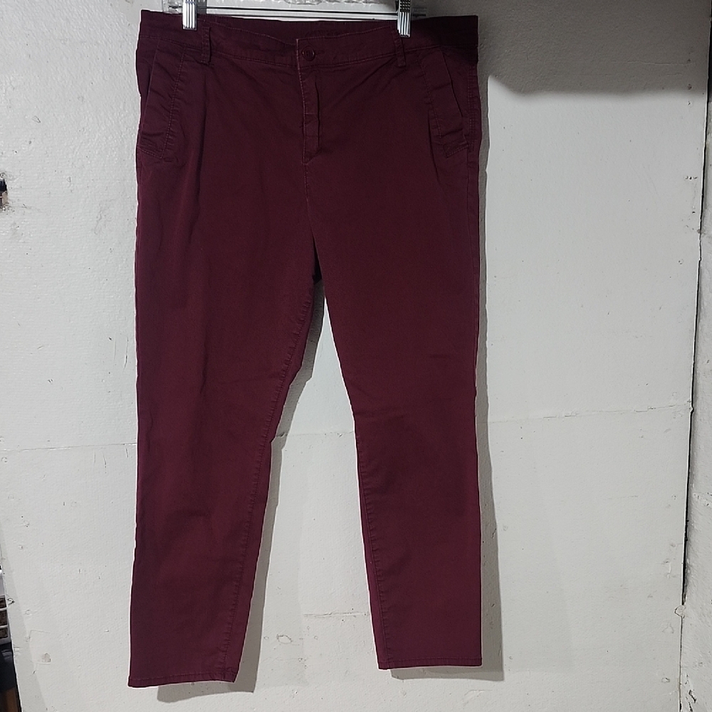 Kut From The Kloth Women's Burgundy Flat Front‎ Straight Leg Pants Size 14